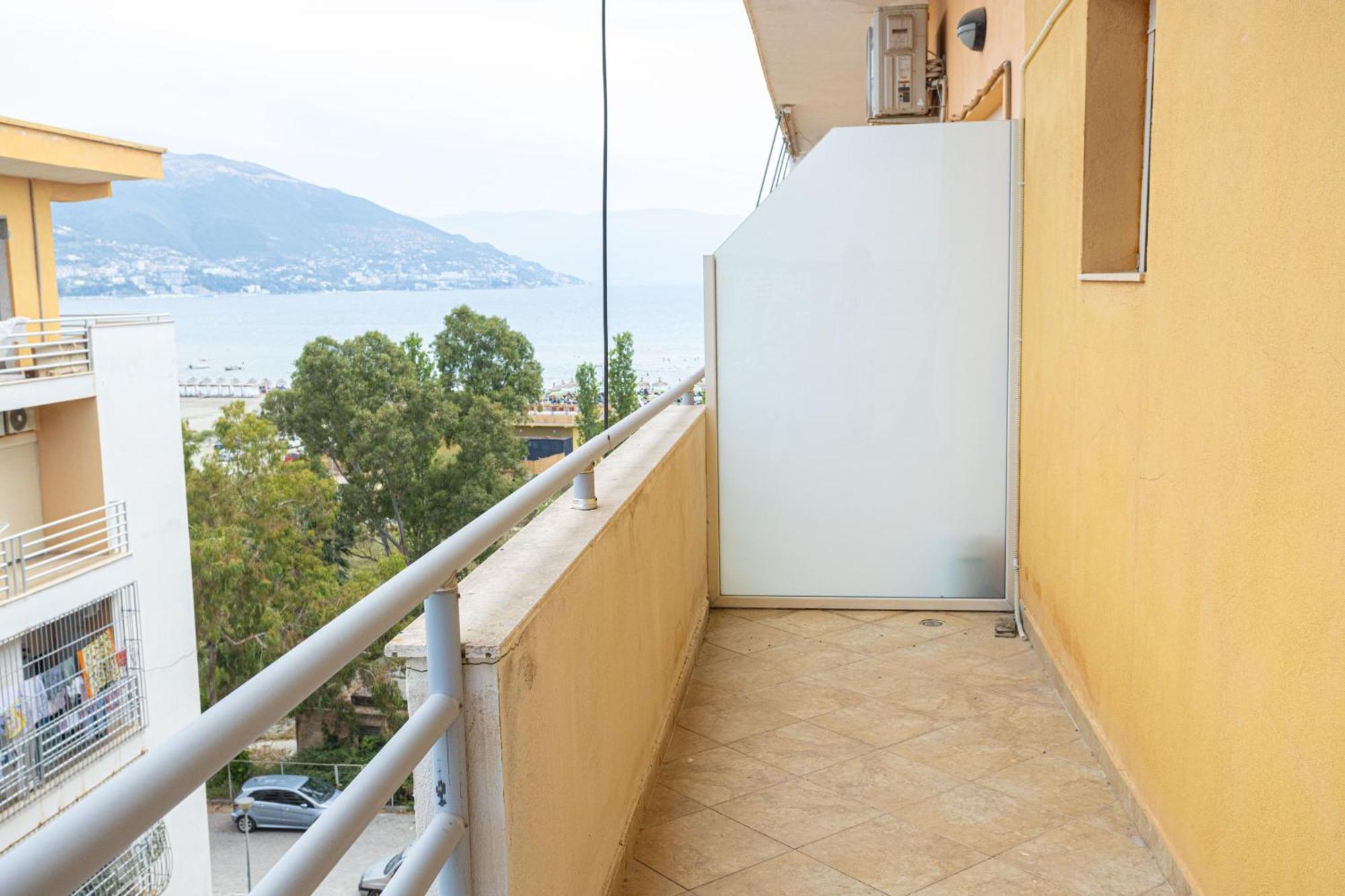 Emigres Apartments Vlore Vlorë Exterior foto